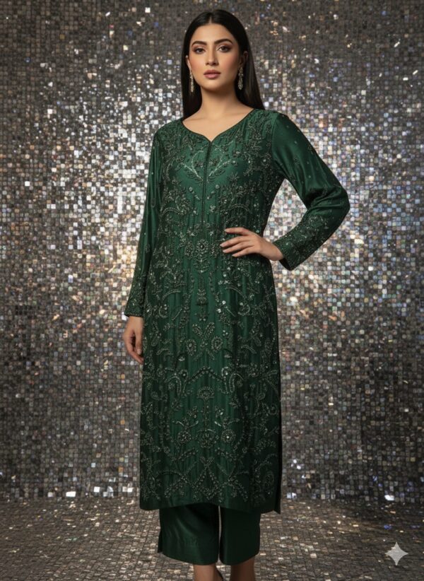 Regal Emerald Elegance